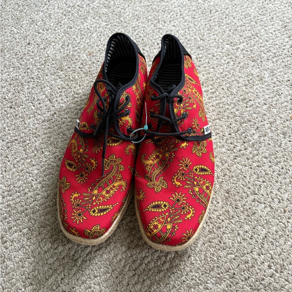 Paisley Red Men's Shoes by Zuii size 28.5